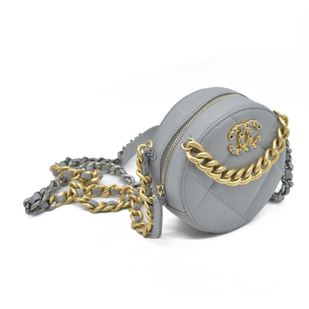 Chanel  Lambskin Quilted Chanel 19 Round Clutch With Chain - Picture 3 of 15